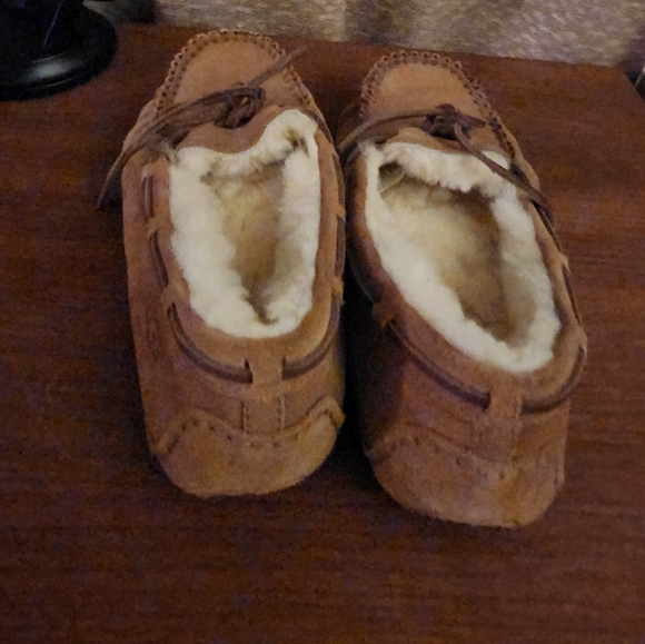 Ugg Dakota moccasins - Picture 3 of 16